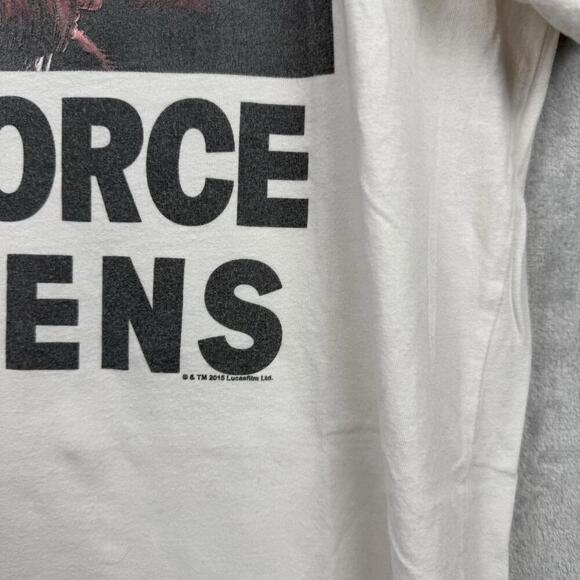 Star Wars The Force Awakens Kylo Ren Graphic Tee Junk Food Men Size M 2015 Y2K - Picture 5 of 7